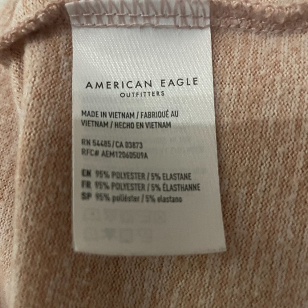 American Eagle Soft and Plush Long Sleeve. Small - Picture 7 of 7